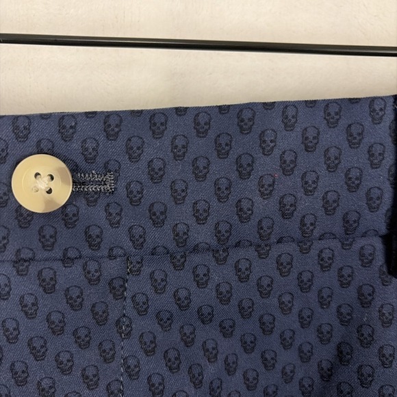 Peter Millar Shorts Mens Size 34 Blue Geo Skull Print Performance Golf Casual - Picture 2 of 5